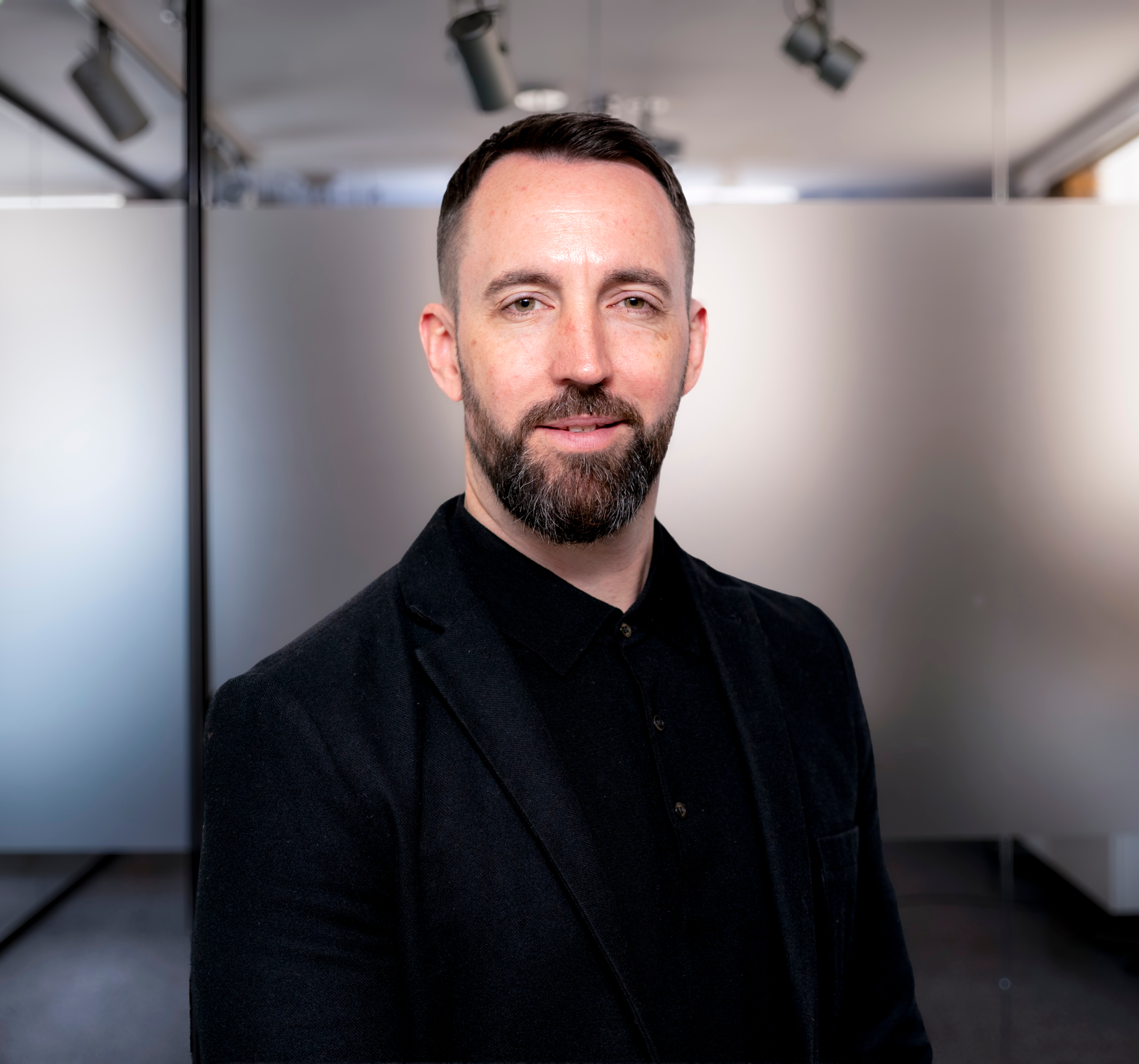 Jon Lee Employee Photo